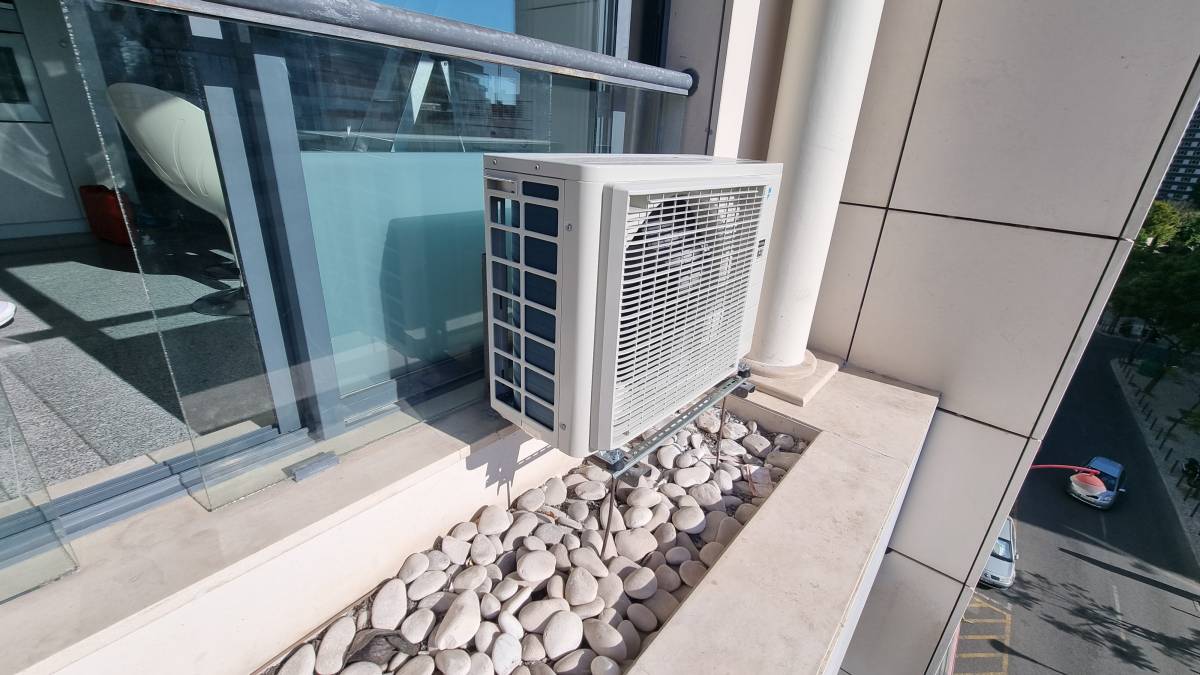 Viktor - Torres Vedras - Radiator Installation or Replacement