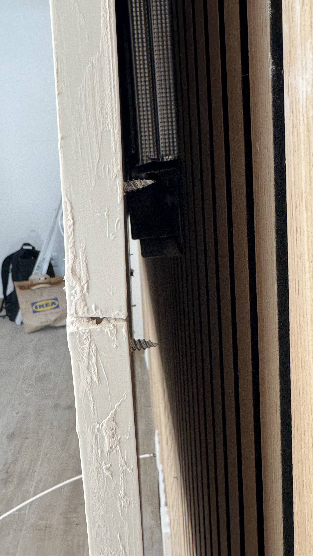 Murs, plaques de plâtre et escaliers