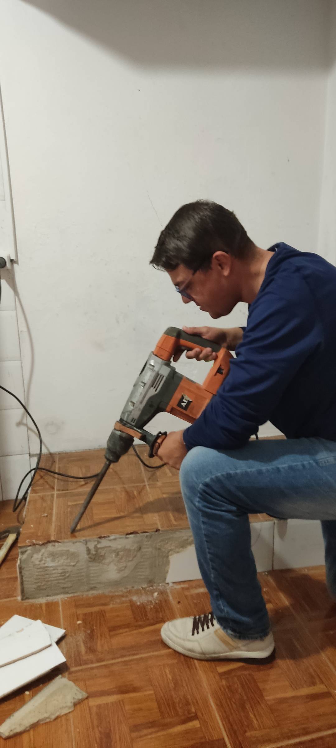 JC Elétrica e Serviços Gerais - Ílhavo - Kitchen Remodel