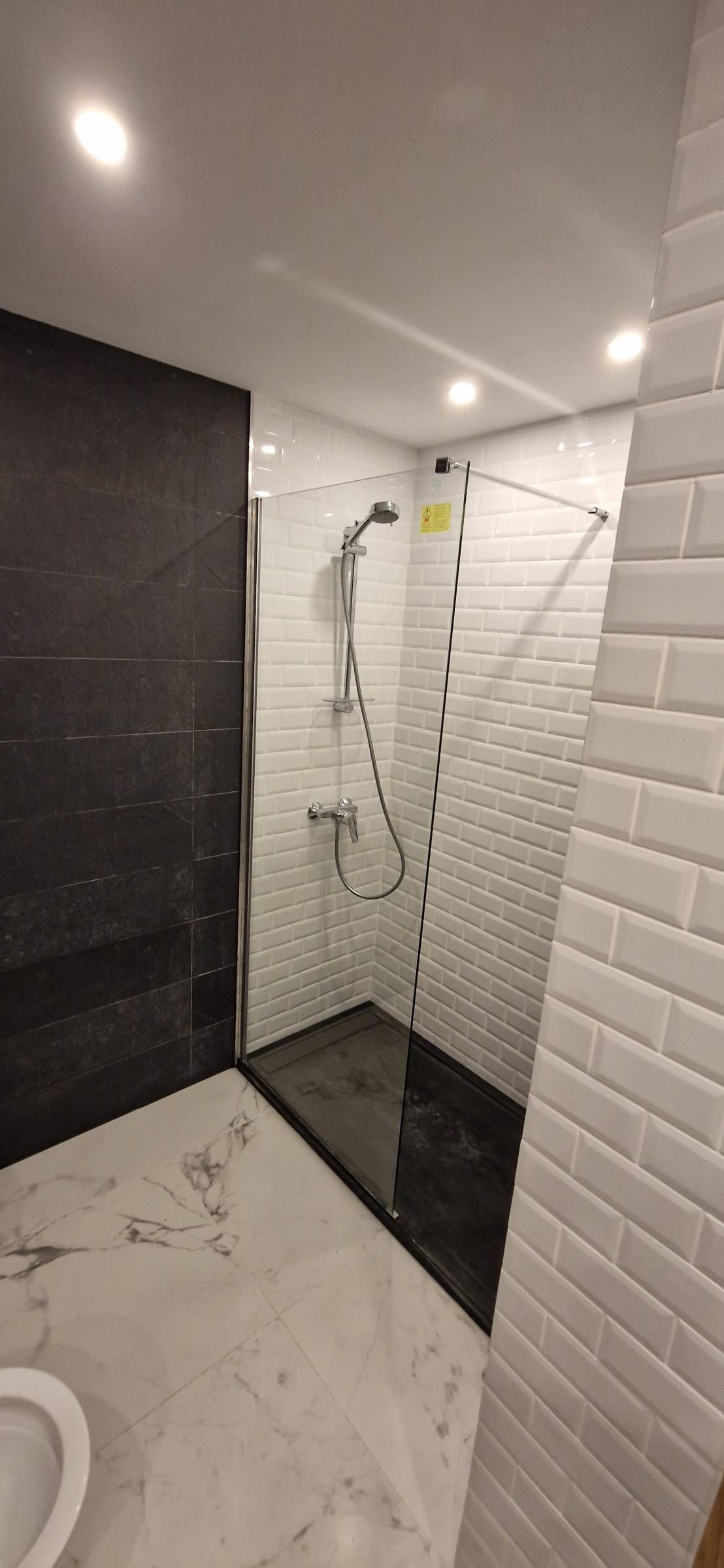 Rodrigo Costa remodelação e instalação. - Almada - Remodelações e Construção