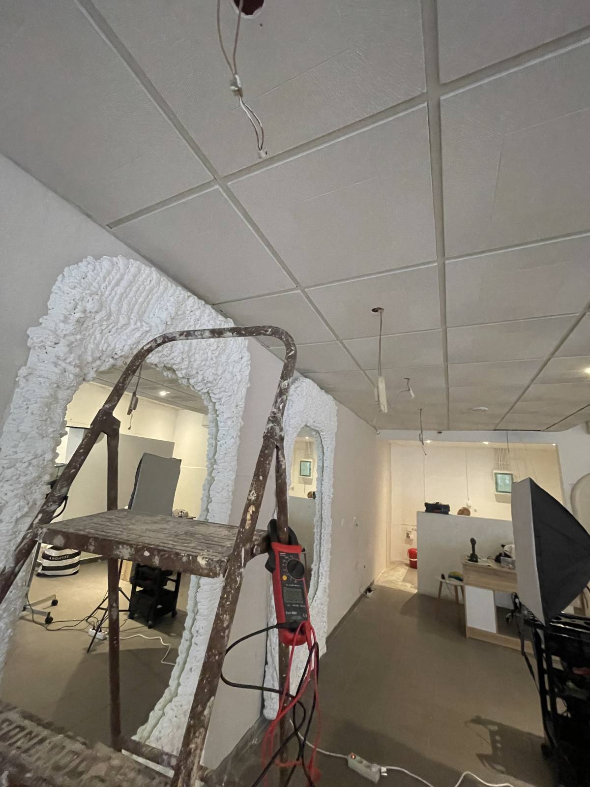 Eduardo Serv - Almada - Installation de lampe