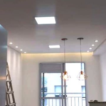 Mãos à Obra - Guarda - Trockenbau reparieren und Oberflächenstruktur geben