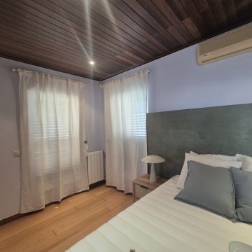 Thomas the Handy Man - Sesimbra - Vorhänge oder Gardinen flicken
