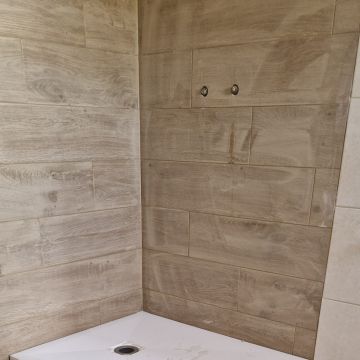 Rodrigo Costa remodelação e instalação. - Almada - Revestimento de Parede em Madeira