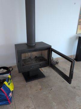 Fireplaces and Stoves