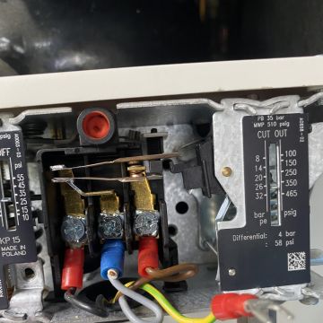 Thermo Clim - Portimão - Lamp Installation