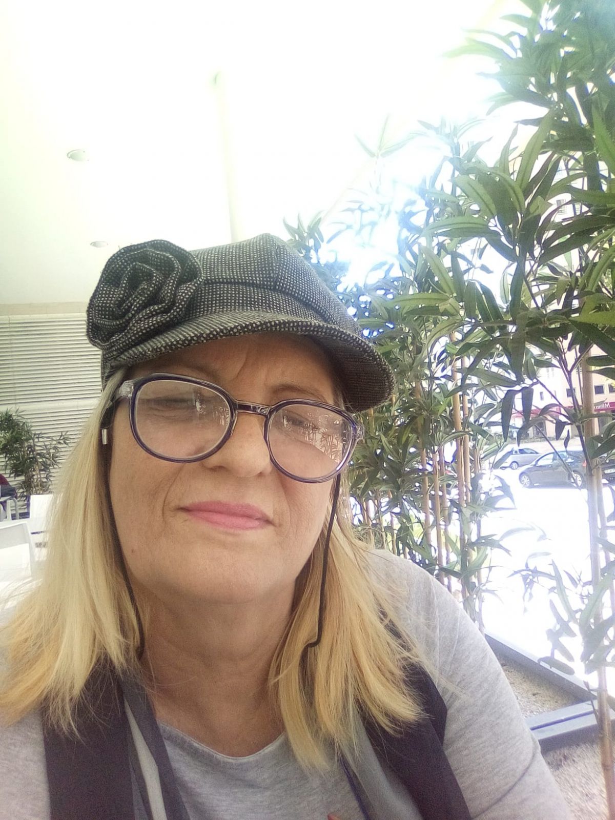 Natasha - Lisboa - German Lessons