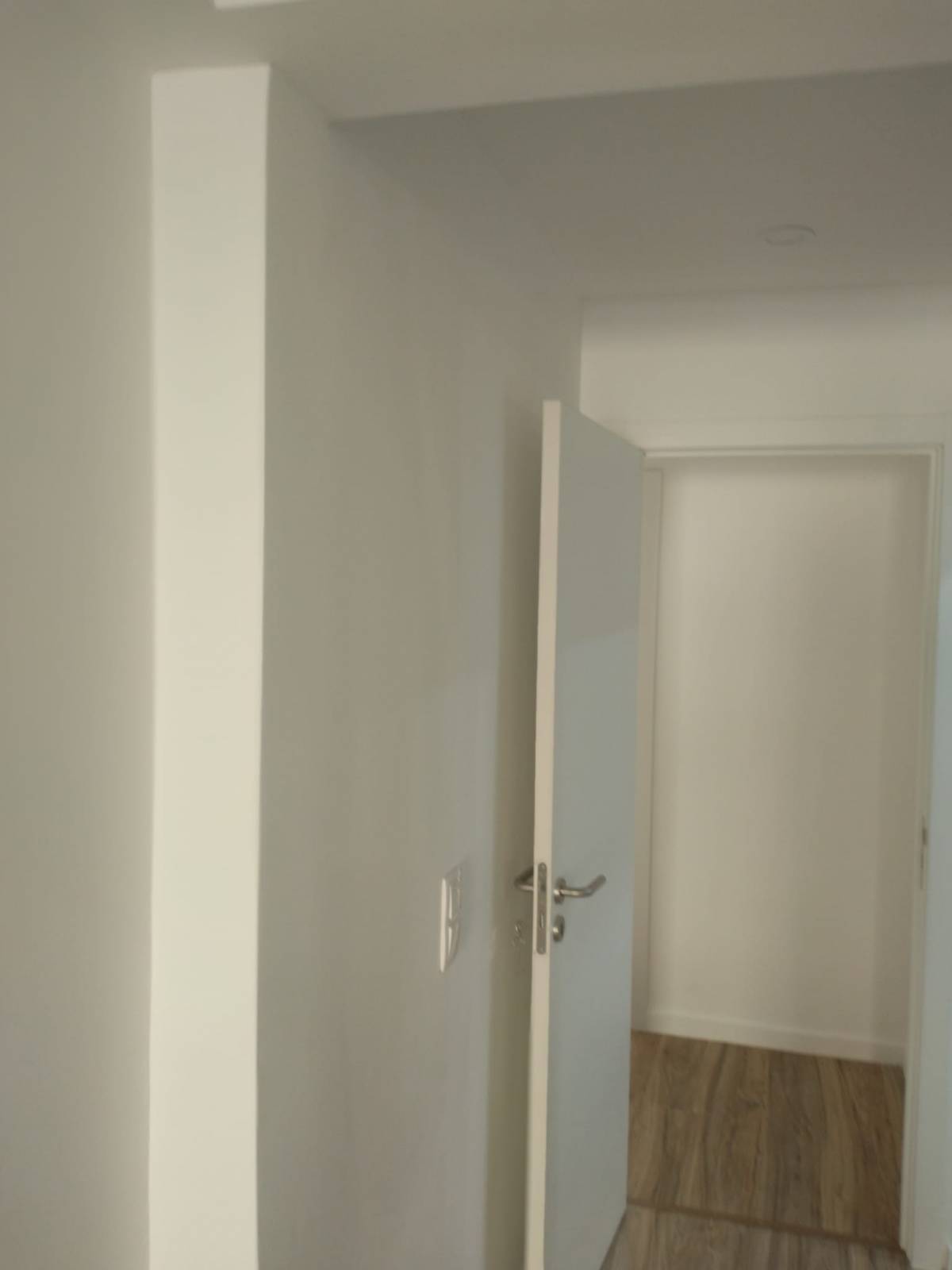 Igor Kurylenko - Sintra - Interior Wall Addition