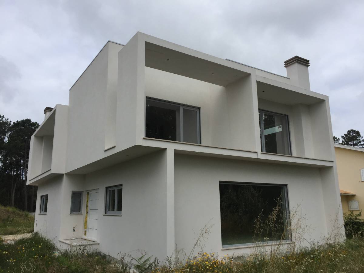 Lucon – Janelas e Caixilharia - Vila Nova de Gaia - Balcony Glazing Installation