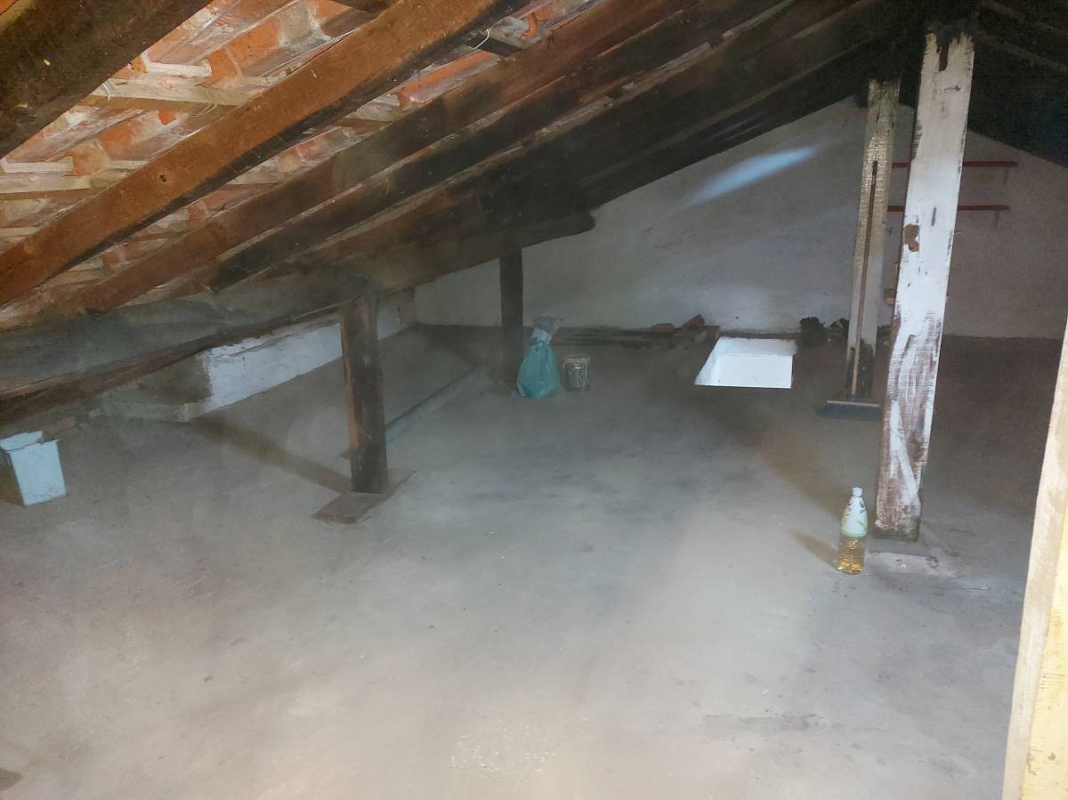 Construções y Remodelações L e F Silva - Felgueiras - Instalação de Alcatifa