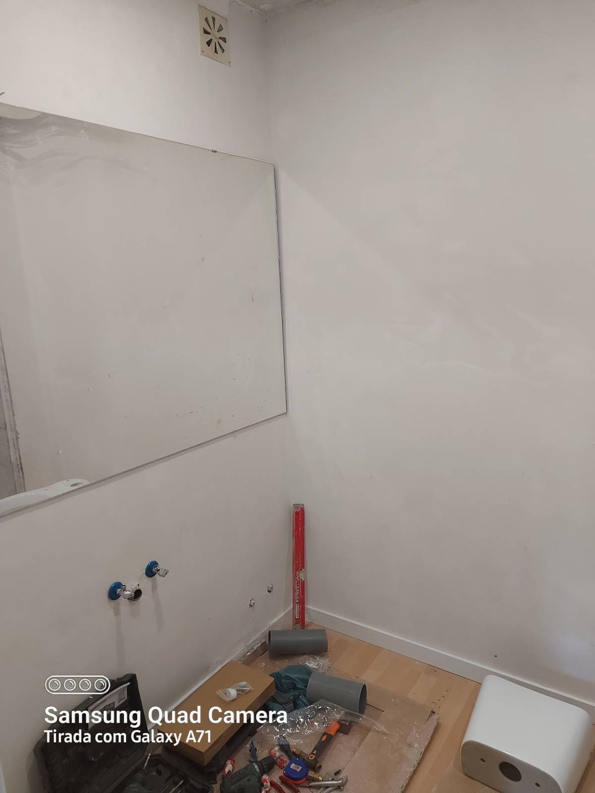 Construções y Remodelações L e F Silva - Felgueiras - Corte e Aparação de Relvado
