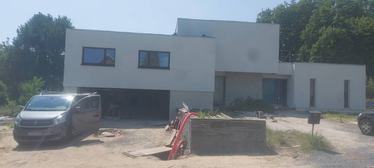 Construções y Remodelações L e F Silva - Felgueiras - Reparação de Porta