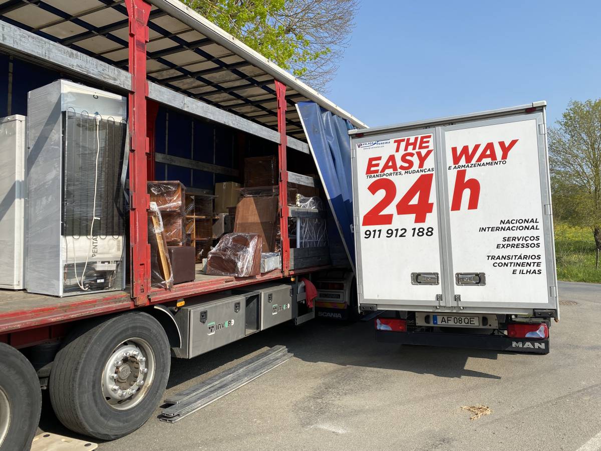 The Easy Way - Aveiro - Instalação de Lâmpada
