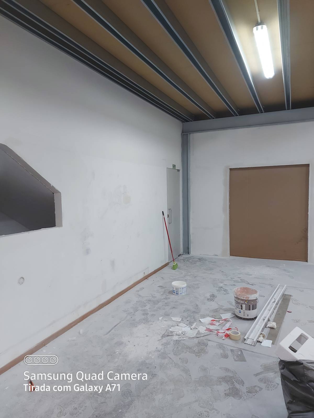 Construções y Remodelações L e F Silva - Felgueiras - Pintura de Prédios