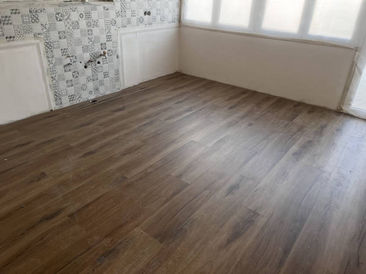 JF Pavimentos - Seixal - Vinyl or Linoleum Installation