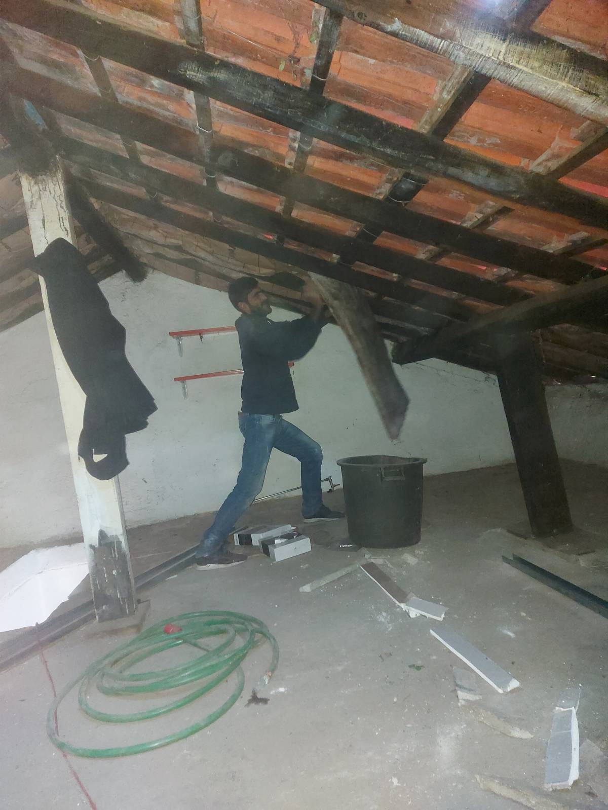 Construções y Remodelações L e F Silva - Felgueiras - Construção Civil