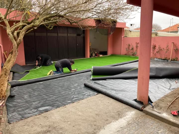 Bruno Dias / Tiago Dias - Vila Nova de Gaia - Instalación de alfombras