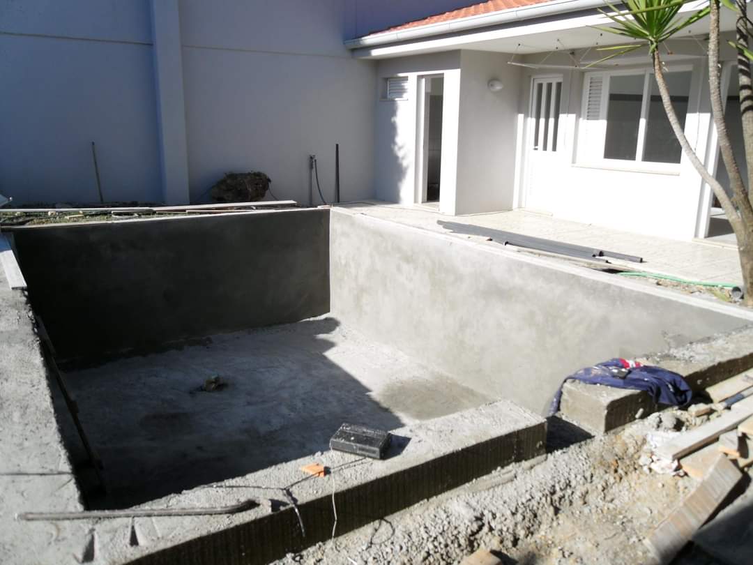 Construções y Remodelações L e F Silva - Felgueiras - Montagem de Mesa de Bilhar