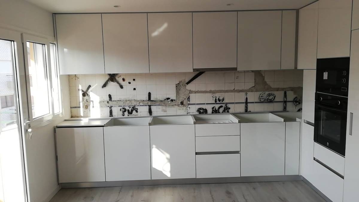 Cozinha Nova - Vila do Conde - Reparação ou Substituição de Pavimento Vinílico ou Linóleo