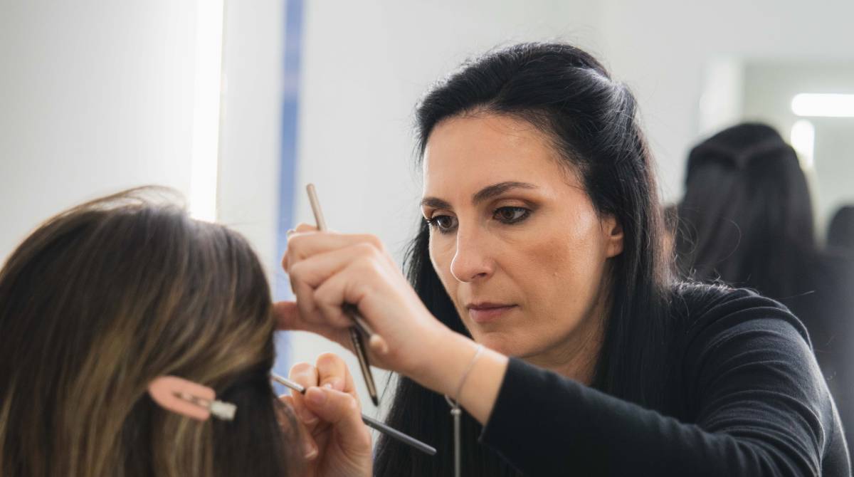 MakeupbyTuxa - Barcelos - Hairdressers and Makeup Artists