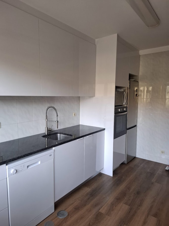 Cozinha Nova - Vila do Conde - Instalação de Pavimento em Pedra ou Ladrilho
