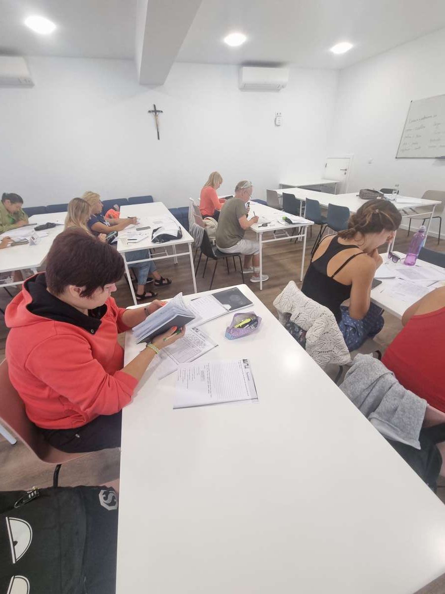 Isabel - Sintra - Explicações de Matemática do 2º Ciclo