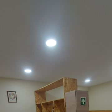 Construções y Remodelações L e F Silva - Felgueiras - Tratamento de Relvado