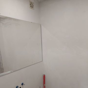 Construções y Remodelações L e F Silva - Felgueiras - Corte e Aparação de Relvado