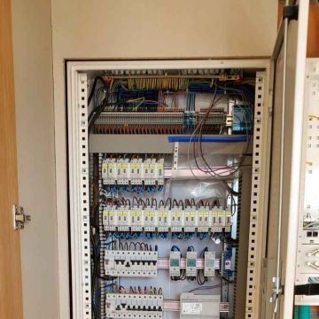 Vagner Queiros da Silva - Gondomar - Instalación de lámparas