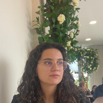 Maria Carneiro - Vizela - Translation