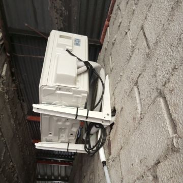 Daniel Alcivar - Vila Nova de Gaia - Zentrale Klimaanlage warten