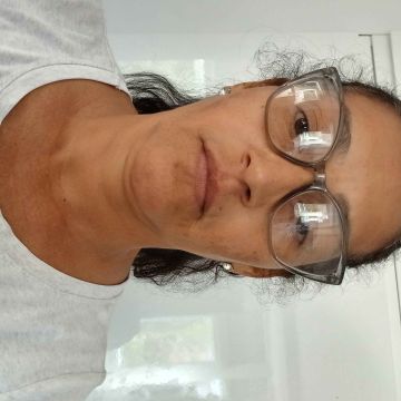 Silvana Gomes - Barreiro - Reinigung von Jalousien