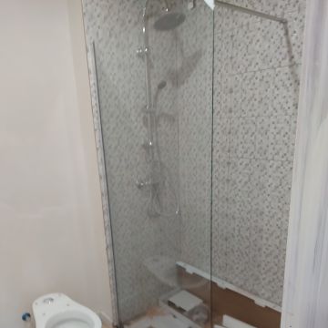 Construções y Remodelações L e F Silva - Felgueiras - Instalação de Sauna