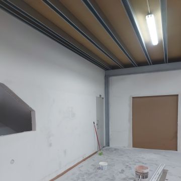 Construções y Remodelações L e F Silva - Felgueiras - Pintura de Prédios