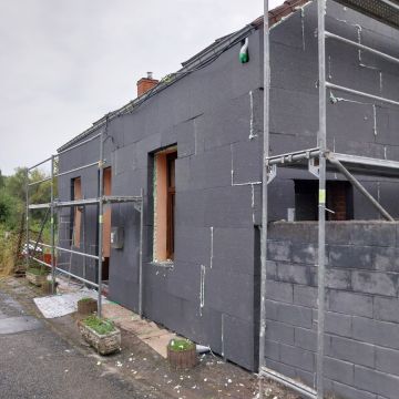 Construções y Remodelações L e F Silva - Felgueiras - Instalação de Pavimento em Pedra ou Ladrilho