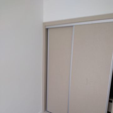 Igor Kurylenko - Sintra - Baseboards