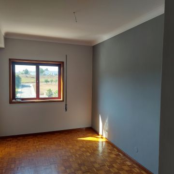 Construções y Remodelações L e F Silva - Felgueiras - Reparação ou Manutenção de Telhado
