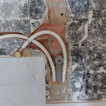 USUAL IMPACTO - Seixal - Remodelação de Sótão