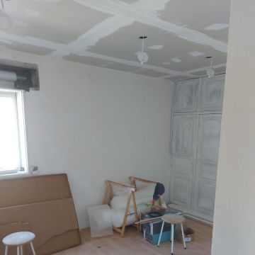 Construções y Remodelações L e F Silva - Felgueiras - Instalação de Pavimento em Madeira