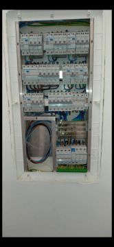 Prado eletricidade - Lisboa - Vinyl- oder Linoleumboden reparieren oder ausbessern