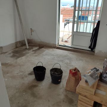 Cristiano Elias - Castelo Branco - Zimmerrenovierung