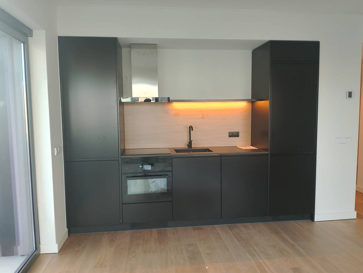 carpinteiro de acabamento - Porto - Interior Wall Addition