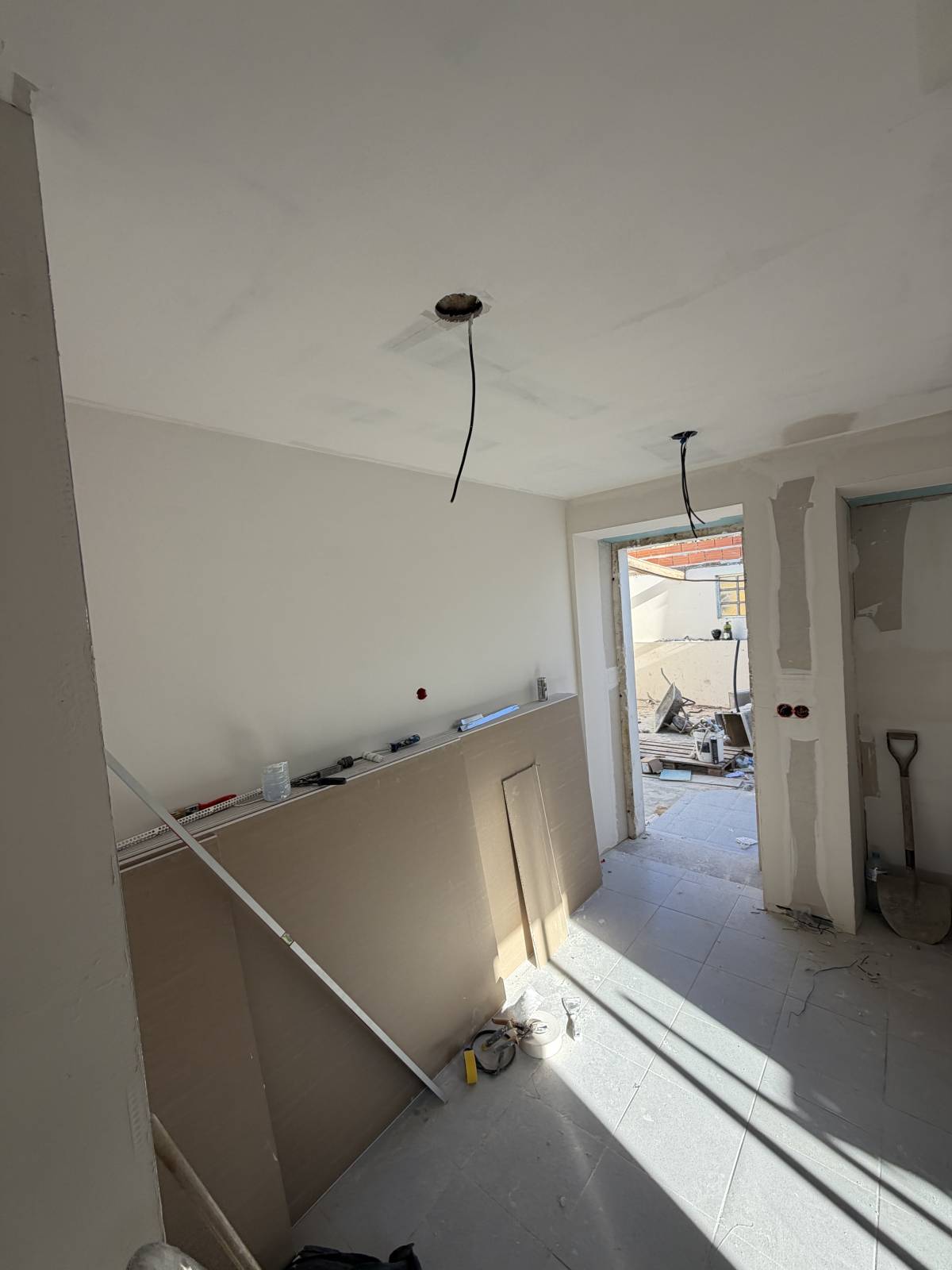 Edificar Steel - Leiria - Innenwand einbauen