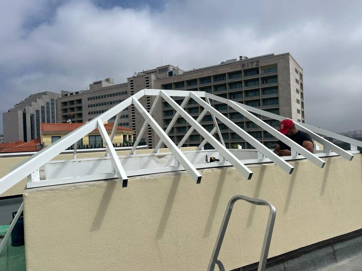 João Martins - Serviço de Instalação, Reparação de Estores e Caixilharia em Lisboa, Almada e arredores. - Odivelas - Locksmith