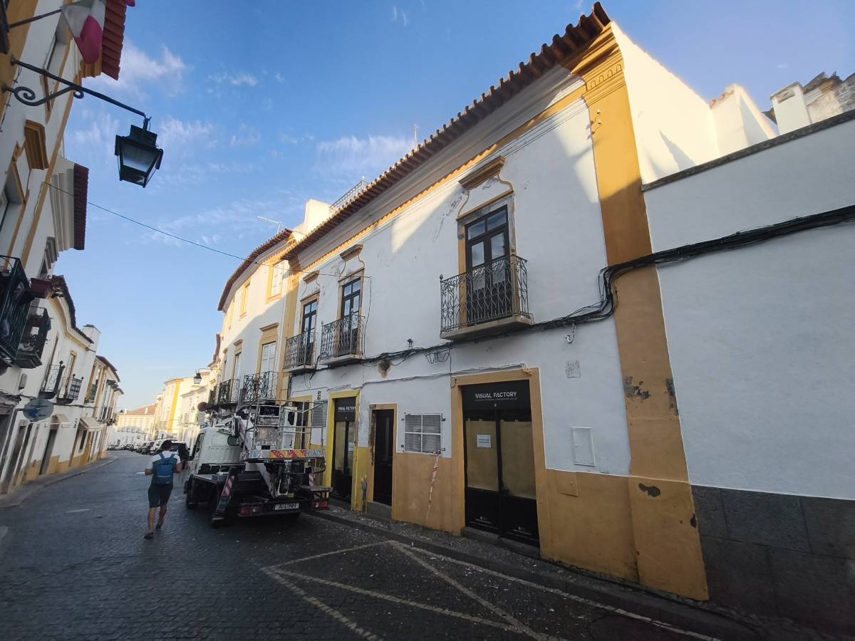 Mailon & Valquíria. lda - Évora - Handyman