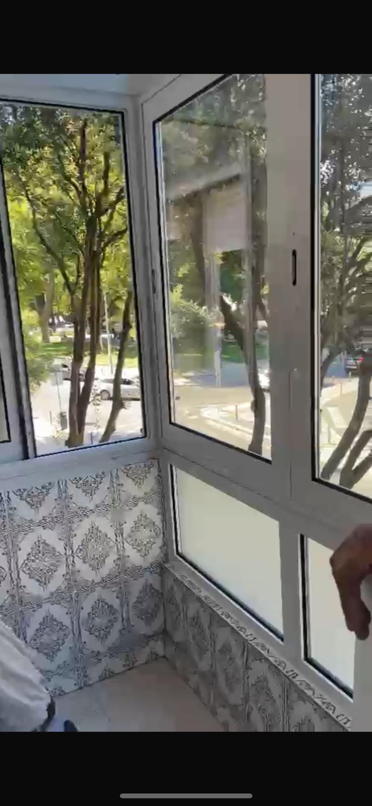 João Martins - Serviço de Instalação, Reparação de Estores e Caixilharia em Lisboa, Almada e arredores. - Odivelas - Door Repair