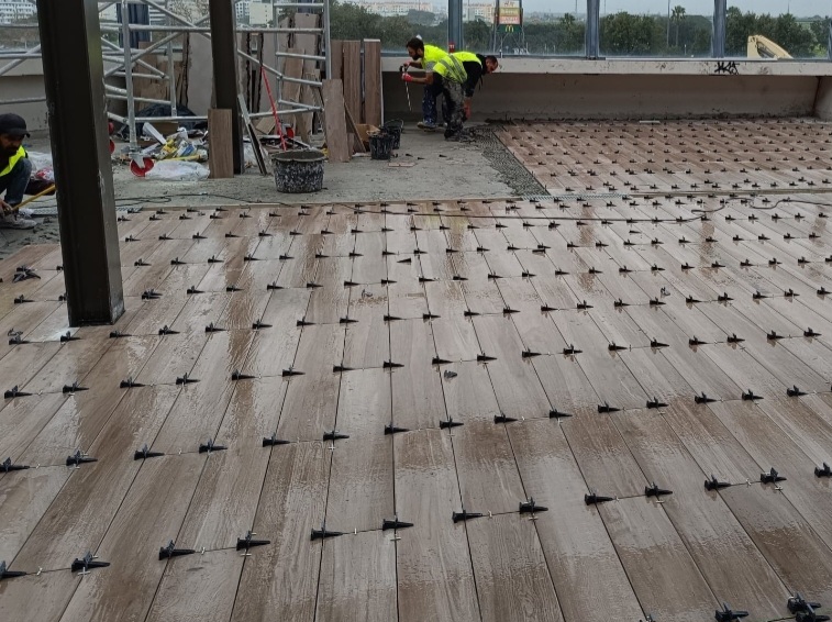 Ladrilhador Build - Oeiras - Instalación de parqué flotante