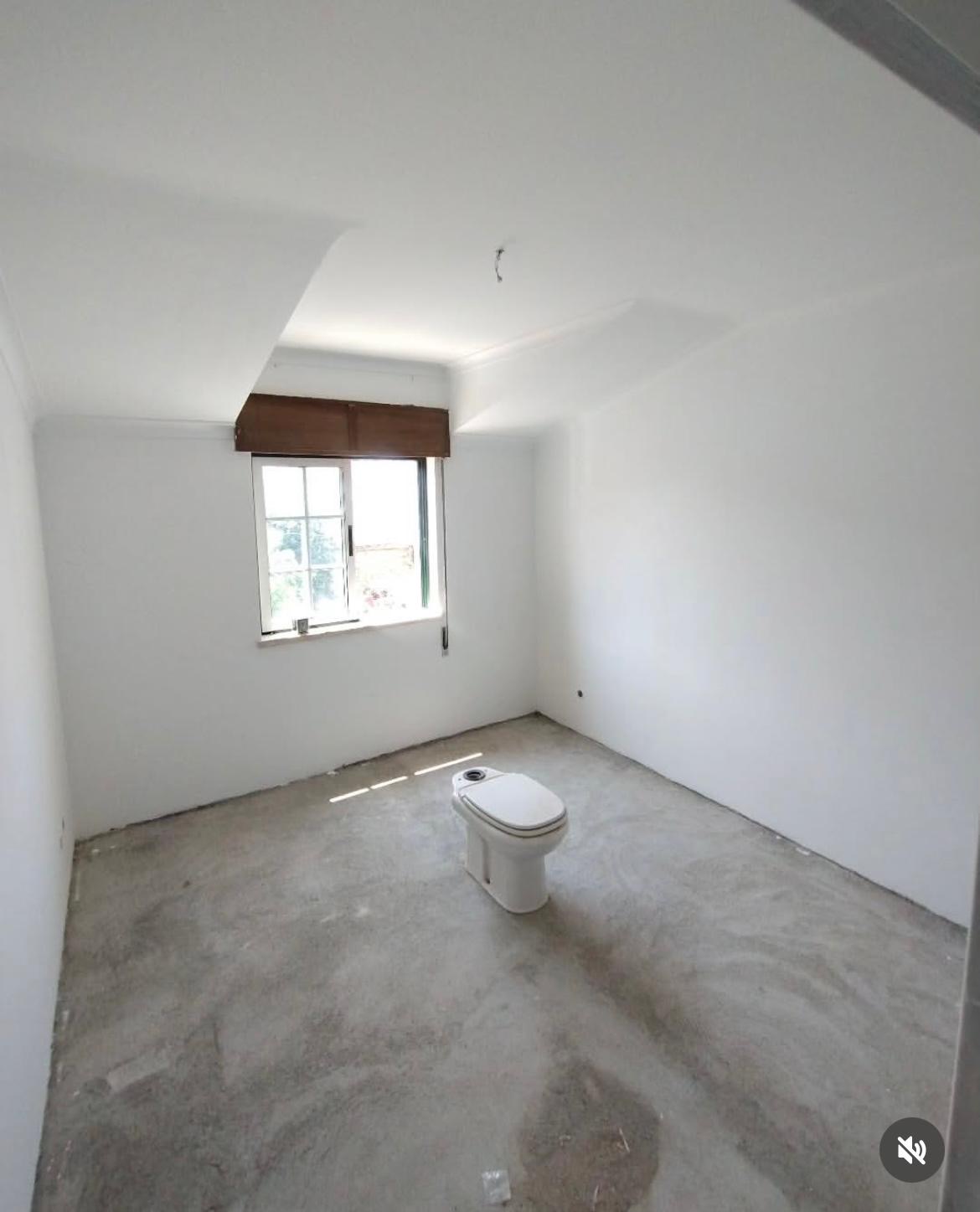 S&S - Entroncamento - Stone or Tile Flooring Installation