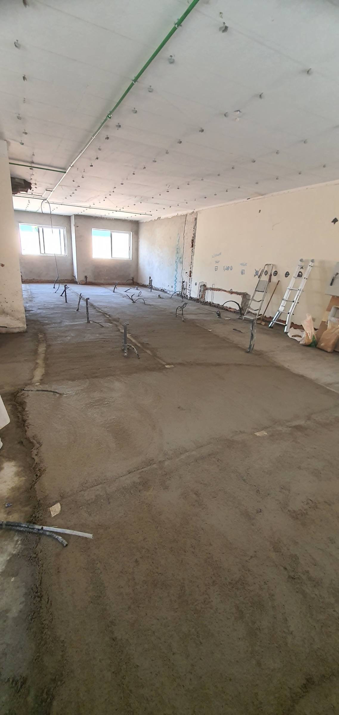 Molinas Construções - Oeiras - Instalação de Tubos de Canalização