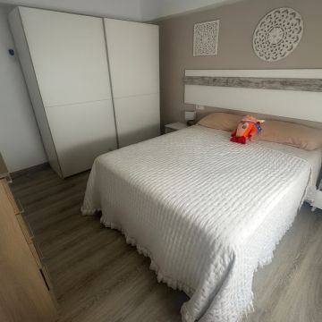Amauri Remodelações - Albufeira - Innenwand einbauen